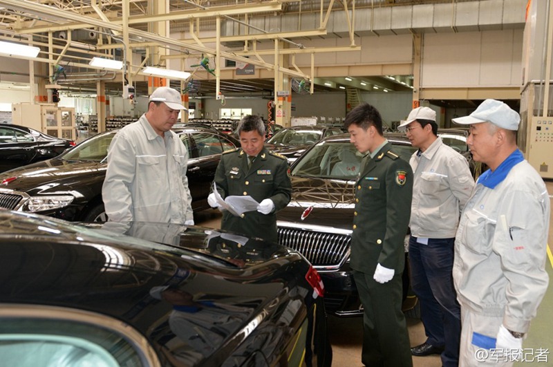 جيش التحرير الصيني يشرع في إستعمال السيارات الصينية بالكامل 