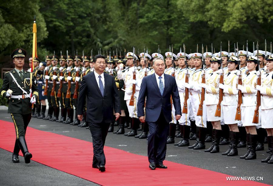 الرئيسان الصيني والقازاقي يبحثان العلاقات الثنائية وأمن المنطقة 