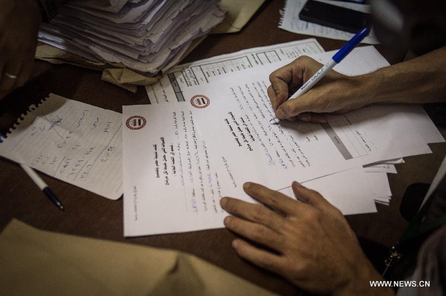 نتائج أولية تشير إلى اكتساح السيسي انتخابات الرئاسة في مصر