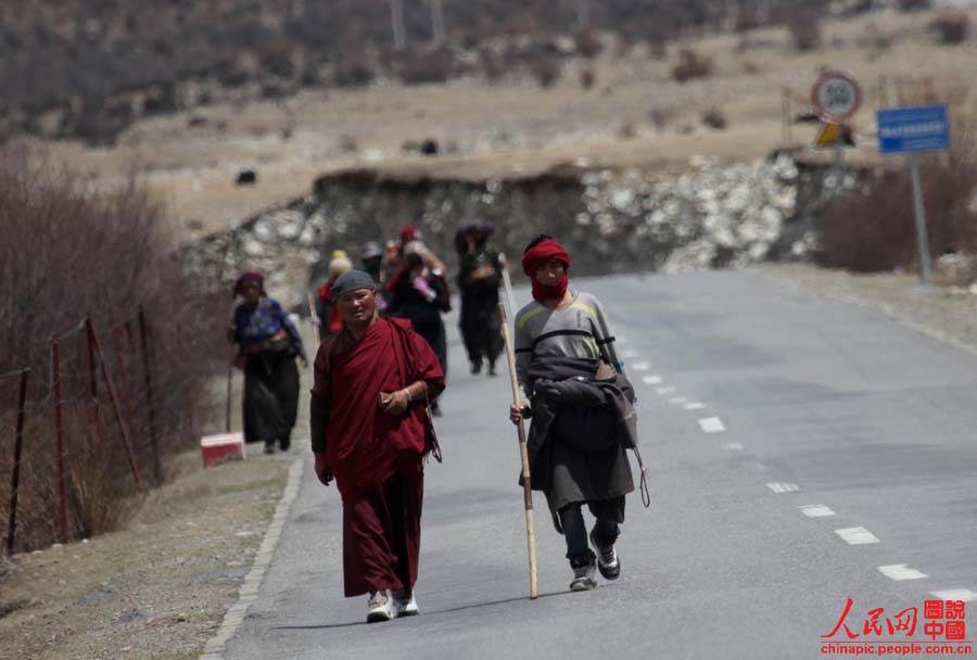 مناظر على الطريق السريع سيتشوان-التبت