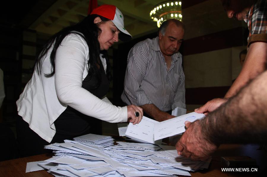 إغلاق صناديق الانتخابات في المراكز الانتخابية للرئاسة السورية وبدء عملية فرز الأصوات