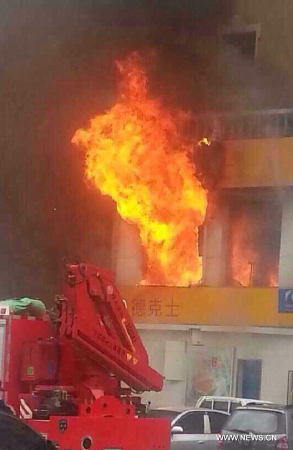 إصابة شرطيين إثر انفجار شديد في مطعم بشمال شرقي الصين 