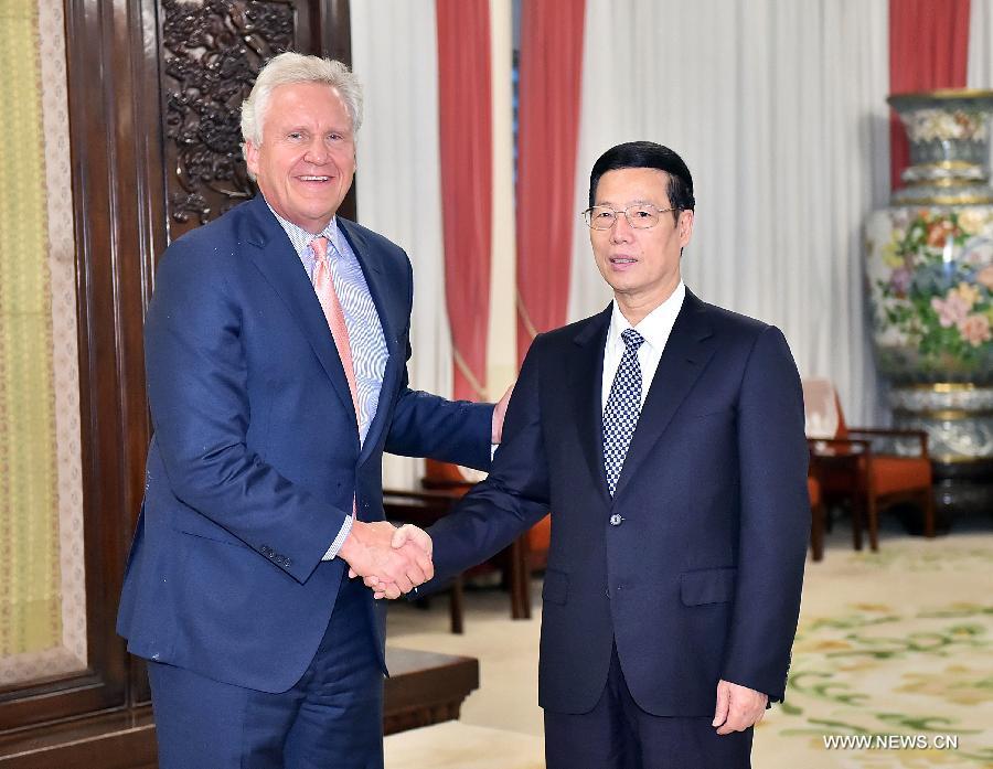 نائب رئيس مجلس الدولة الصينى يجتمع مع رئيس شركة جنرال اليكتريك