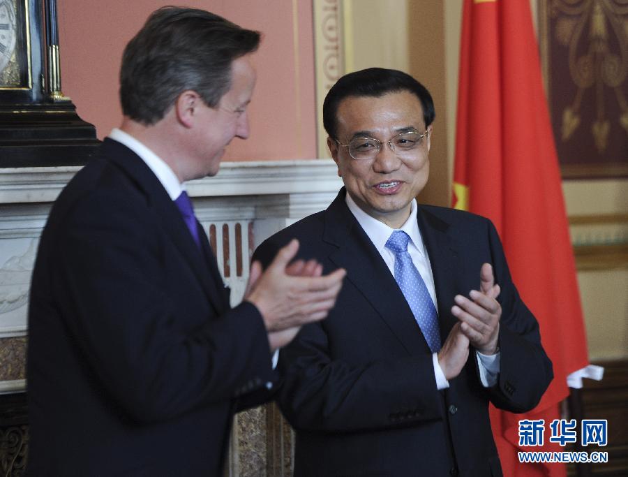 الصين وبريطانيا تصدران بيانا مشتركا وتتعهدان بدفع التعاون