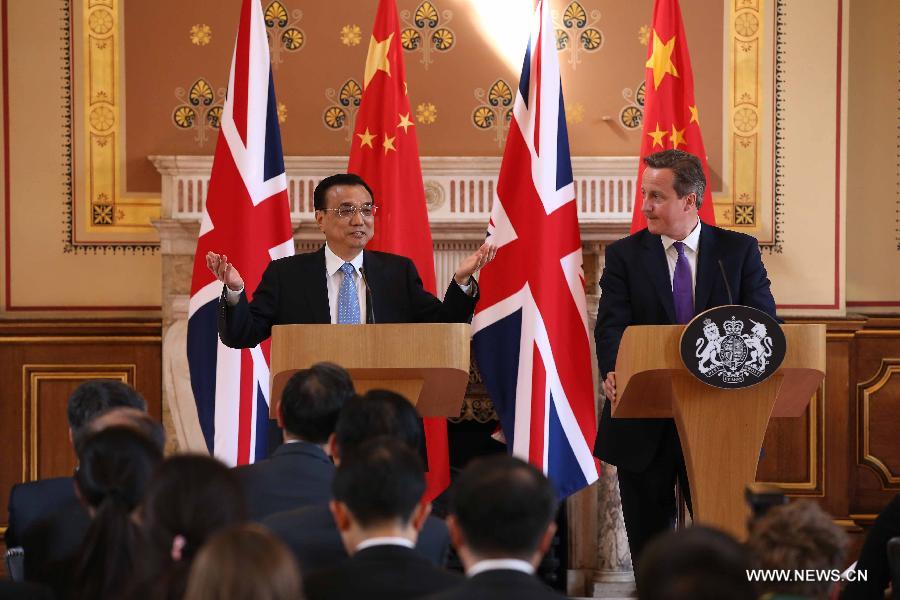 رئيس مجلس الدولة لي كه تشيانغ: الصين ترغب في تحقيق "تنمية شاملة" مع بريطانيا 