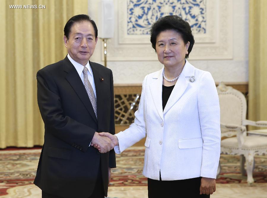 وزيران بارزان من الصين واليابان يجتمعان وسط علاقات متوترة