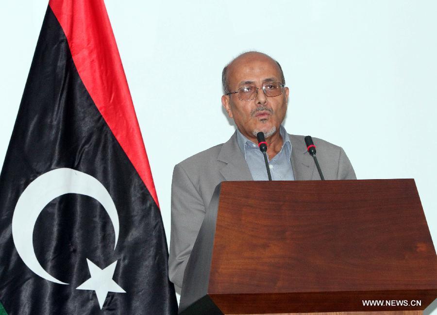 الحكومة الليبية تؤكد أن اشتباكات مطار طرابلس شنها قادة " مناطقيون"