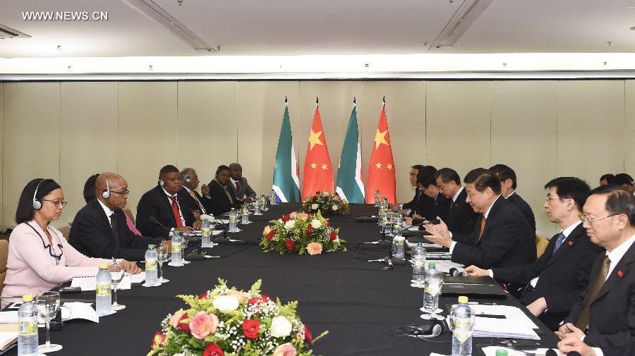 الرئيس الصيني يتعهد بتعزيز العلاقات مع جنوب أفريقيا