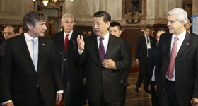 الرئيس الصيني يتطلع إلى مزيد من التبادلات التشريعية بين الصين والارجنتين