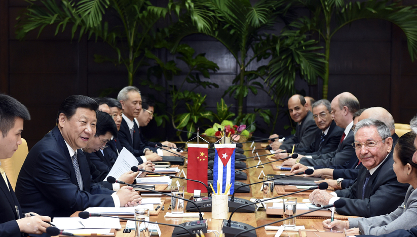 الرئيسان الصيني والكوبي يتعهدان بمواصلة تعميق الصداقة المتينة والتعاون المتبادل