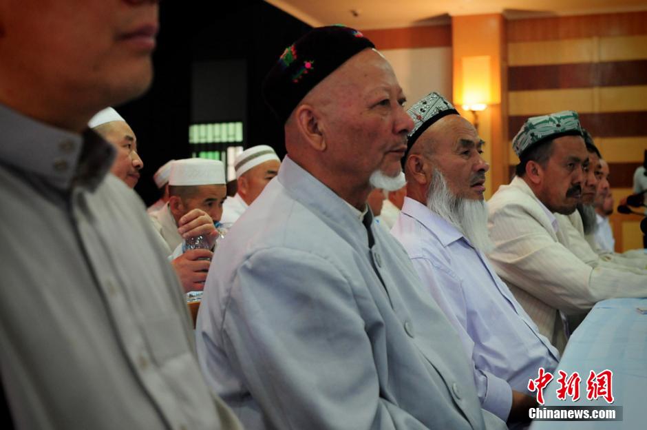 اغتيال زعيم الدين الإسلامي البالغ من العمر 74 عاما فى شينجيانغ يثير إدانة شديدة    