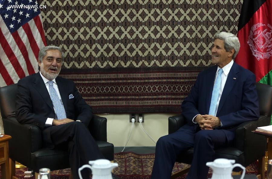 وزير الخارجية الأمريكي يزور أفغانستان