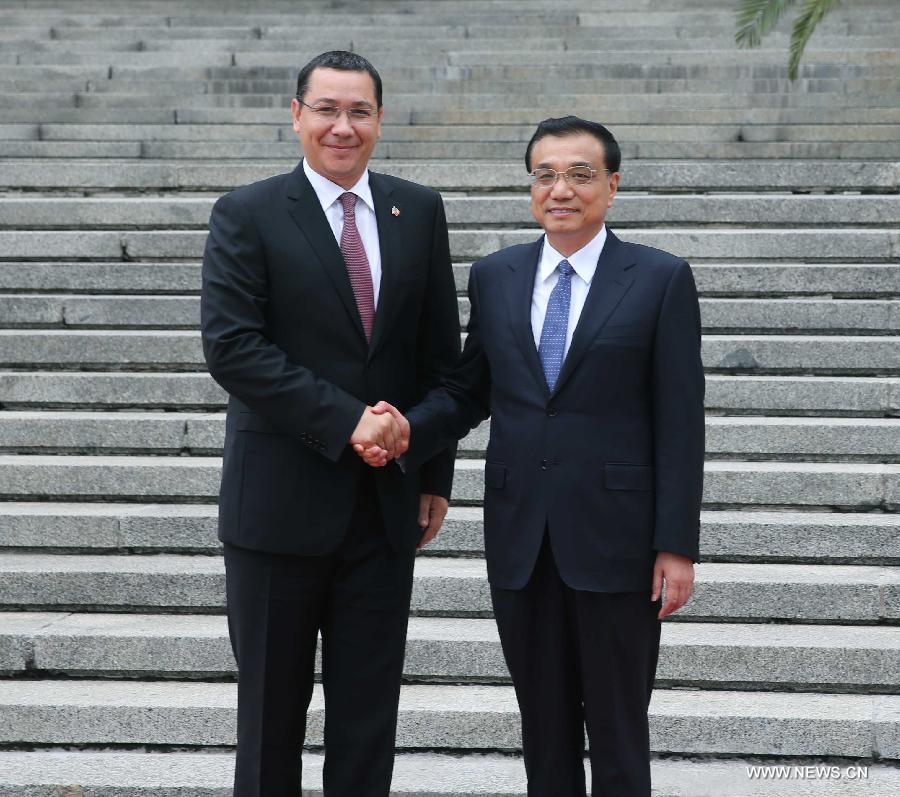 رئيس مجلس الدولة الصيني يتعهد بتعميق التعاون مع رومانيا
