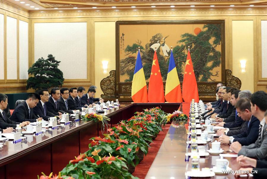 رئيس مجلس الدولة الصيني يتعهد بتعميق التعاون مع رومانيا