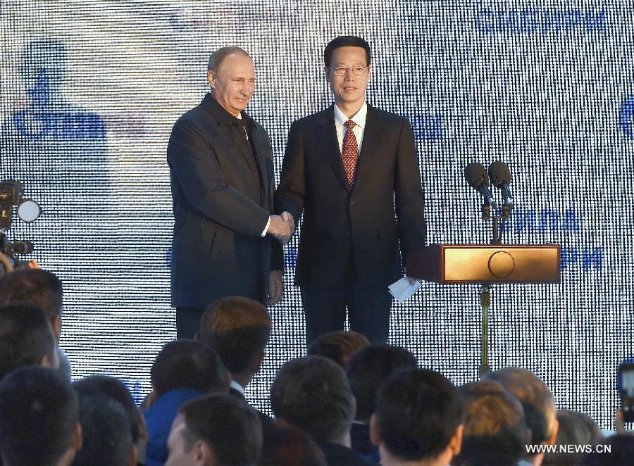 نائب رئيس مجلس الدولة الصينى يتوقع توسيع التعاون بين شركات الطاقة العملاقة فى الصين وروسيا