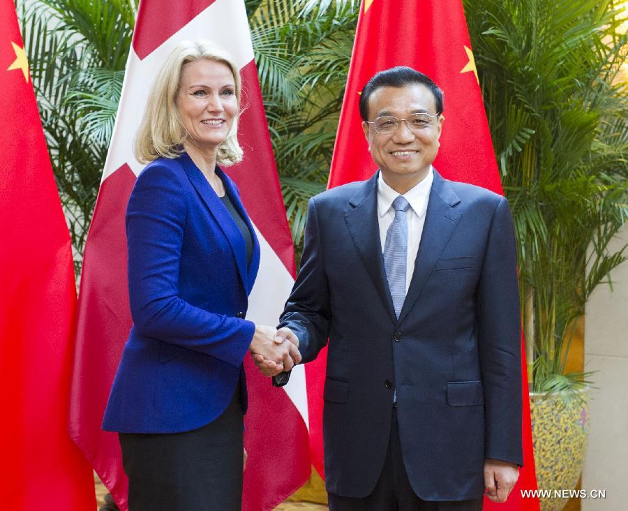 رئيس مجلس الدولة الصيني يلتقى بنظيرته الدنماركية