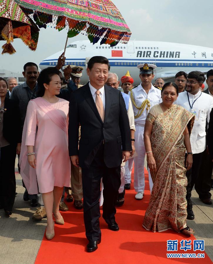 الرئيس الصيني يبدأ زيارة الهند فى مسقط رأس مودي