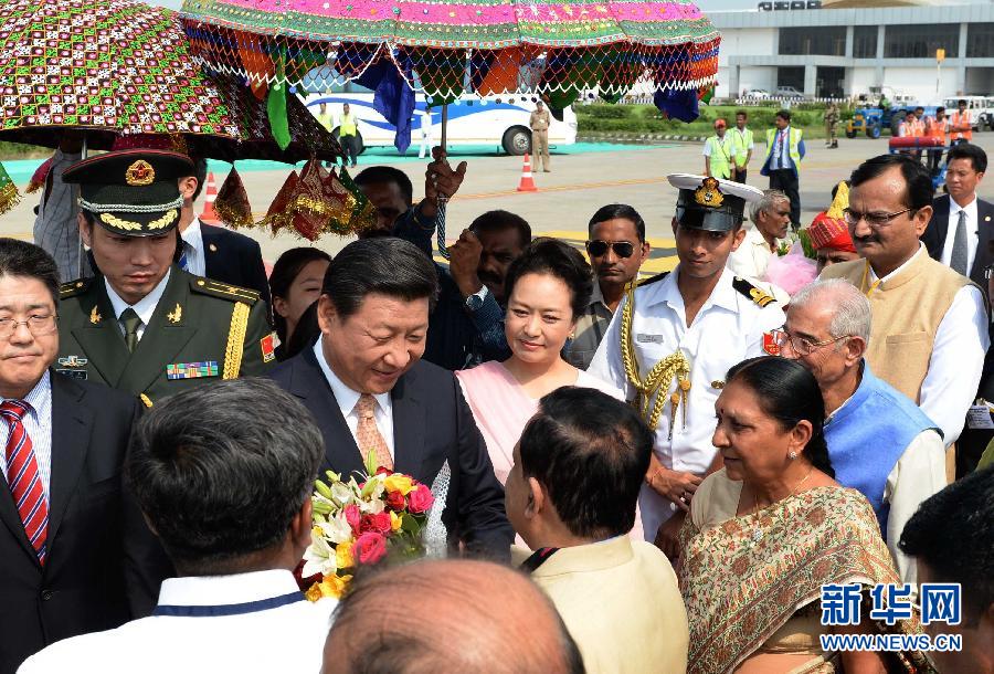 الرئيس الصيني يبدأ زيارة الهند فى مسقط رأس مودي