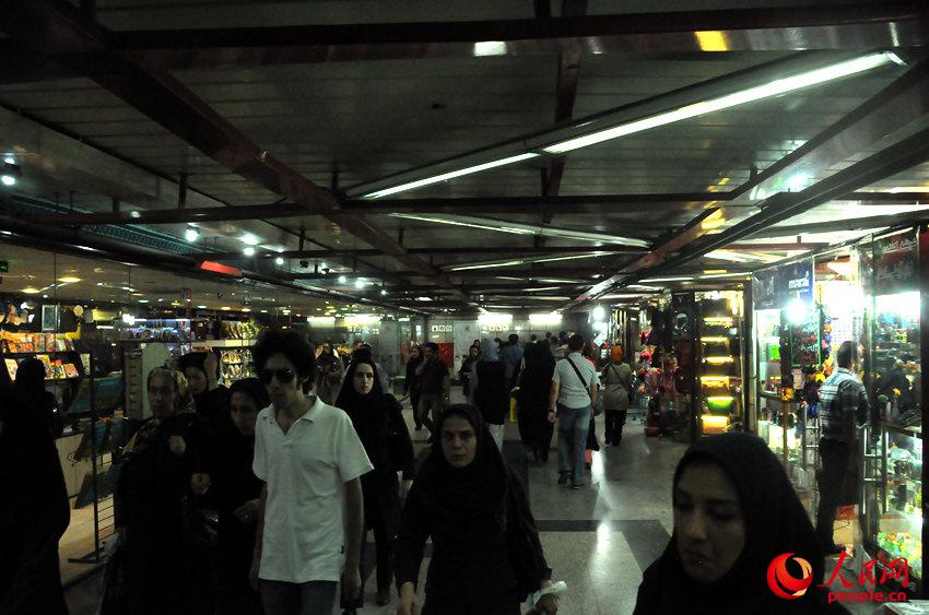 تجربة مترو الانفاق صيني الصنع في  العاصمة الايرانية طهران