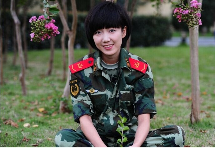 عشر جنديات الأكثر جاذبية لجيش التحرير الشعبي الصيني