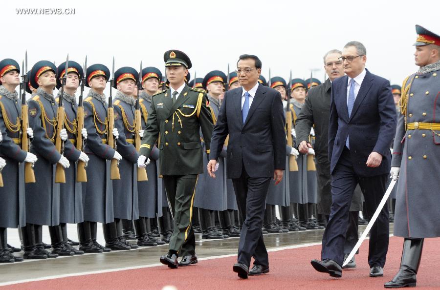 رئيس مجلس الدولة الصينى يصل إلى روسيا فى زيارة رسمية