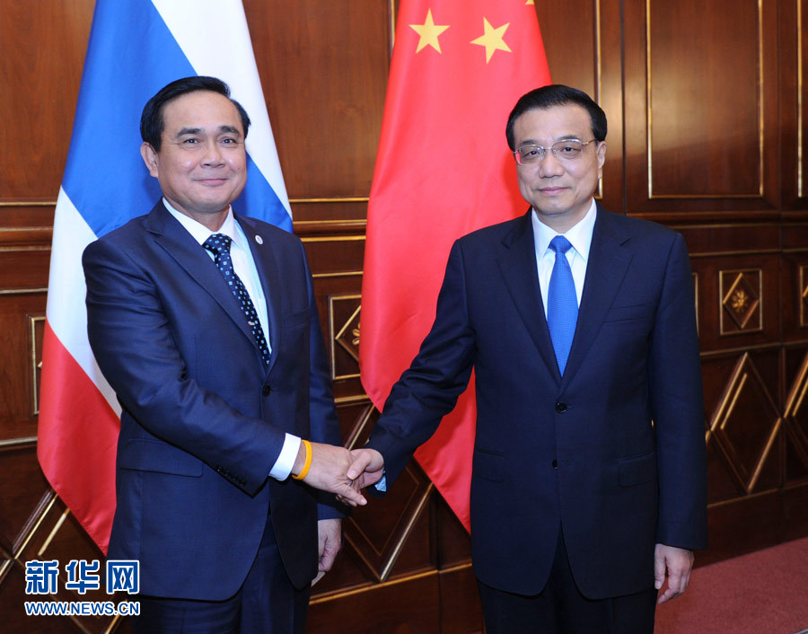 الصين وتايلاند تتعهدان بتوثيق التعاون في الزراعة والبنية الأساسية