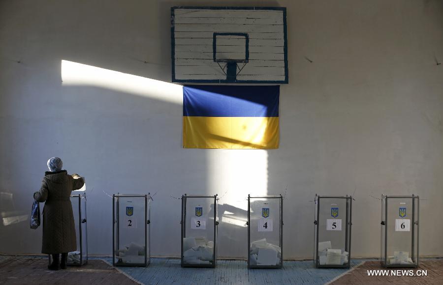 بدء الانتخابات في دونيتسك ولوجانسك بشرق أوكرانيا