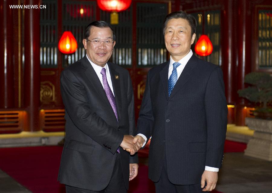 نائب الرئيس الصينى يؤكد أهمية التعاون مع كمبوديا