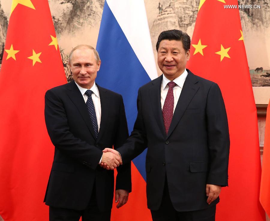 الصين وروسيا تؤسسان صداقة وتعاون "دائمي الخضرة"