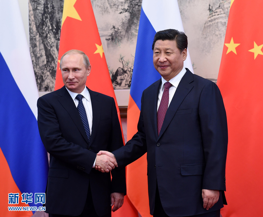 الصين وروسيا تؤسسان صداقة وتعاون "دائمي الخضرة"