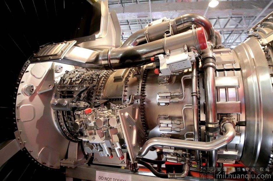 الكشف عن محرك الطائرات الكبيرة صيني الصنع C919