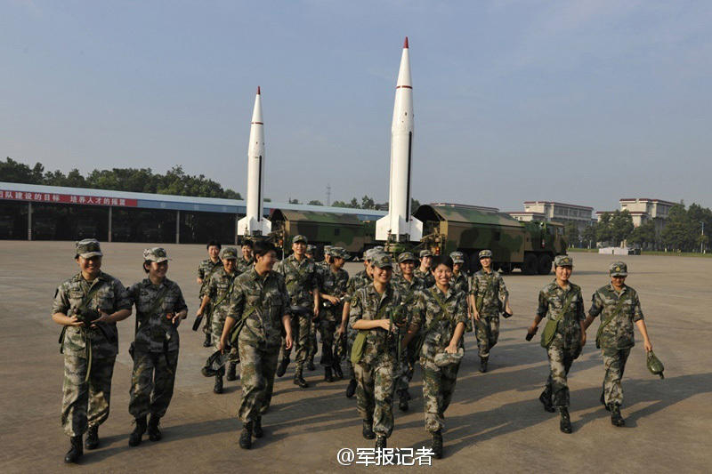 4:أول سرية الجنديات لاطلاق الصواريخ التابعة للقوات المدفعية الثانية لجيش التحرير الشعبى الصينى
