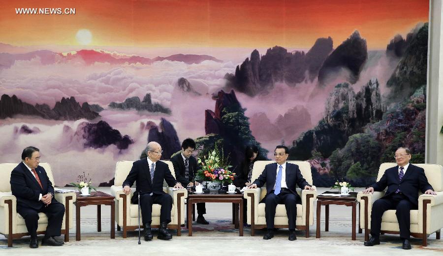 رئيس مجلس الدولة الصيني يجتمع مع لجنة الصداقة الصينية-اليابانية