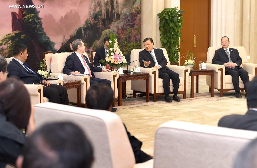 زعيم بارز في الحزب الشيوعي الصيني يحث على تعزيز التبادلات الاعلامية في آسيا