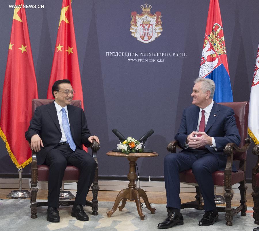 الصين وصربيا تتعهدان بتعزيز العلاقات
