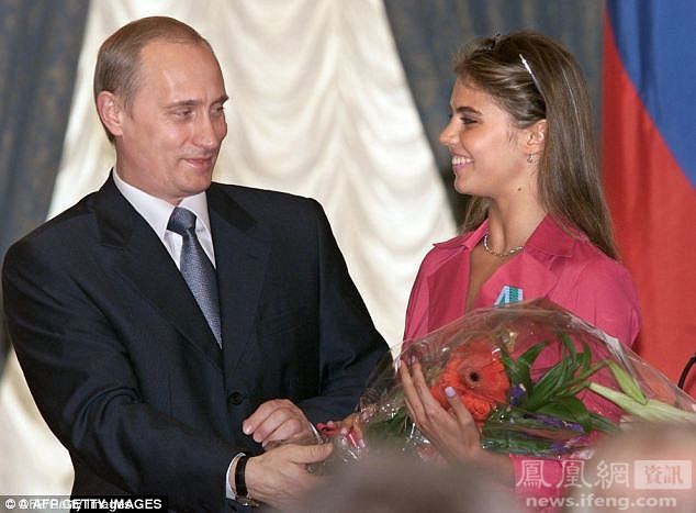 بوتين وألينا كاباييفا