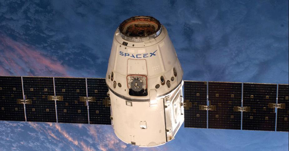 قامت شركة  SpaceX الأمريكية لتكنولوجيا استكشاف الفضاء بتزويد محطة الفضاء الدولية لثلاث مرات خلال هذا العام.