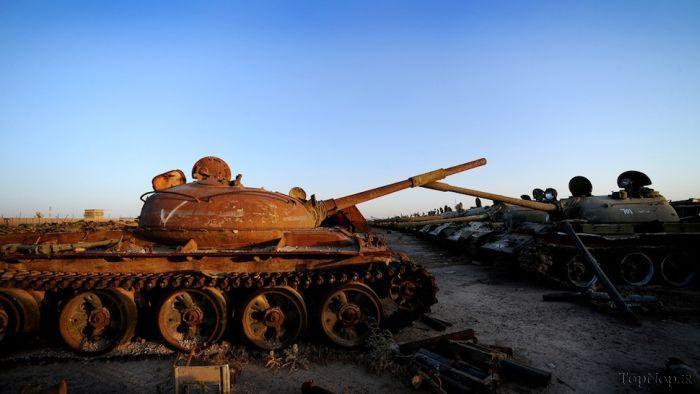 ظهور مقبرة الدبابات في الكويت