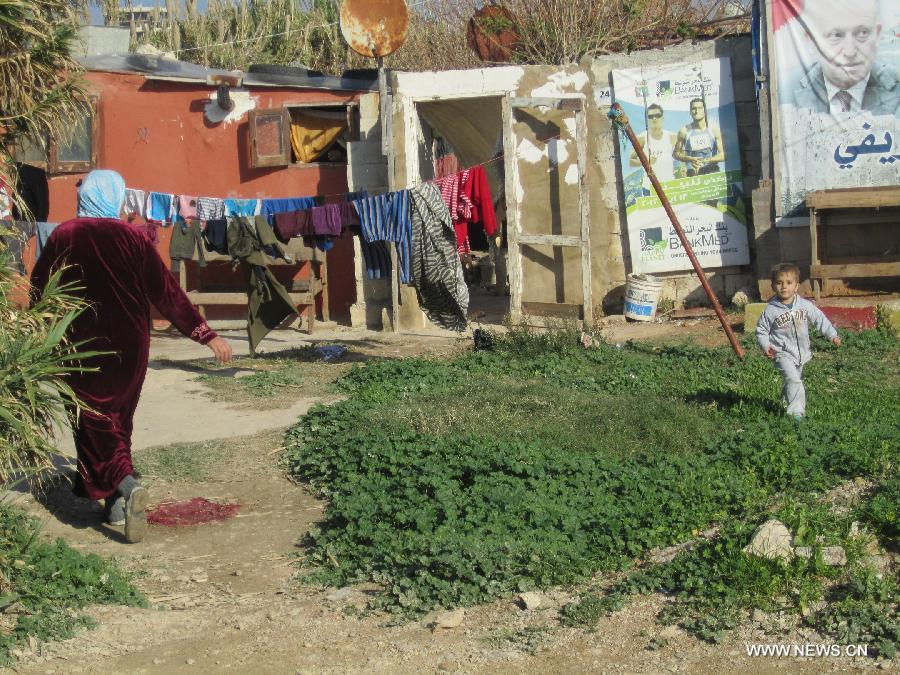 تحقيق إخباري: النازحون السوريون في لبنان أمام عام جديد مثقل بالهموم