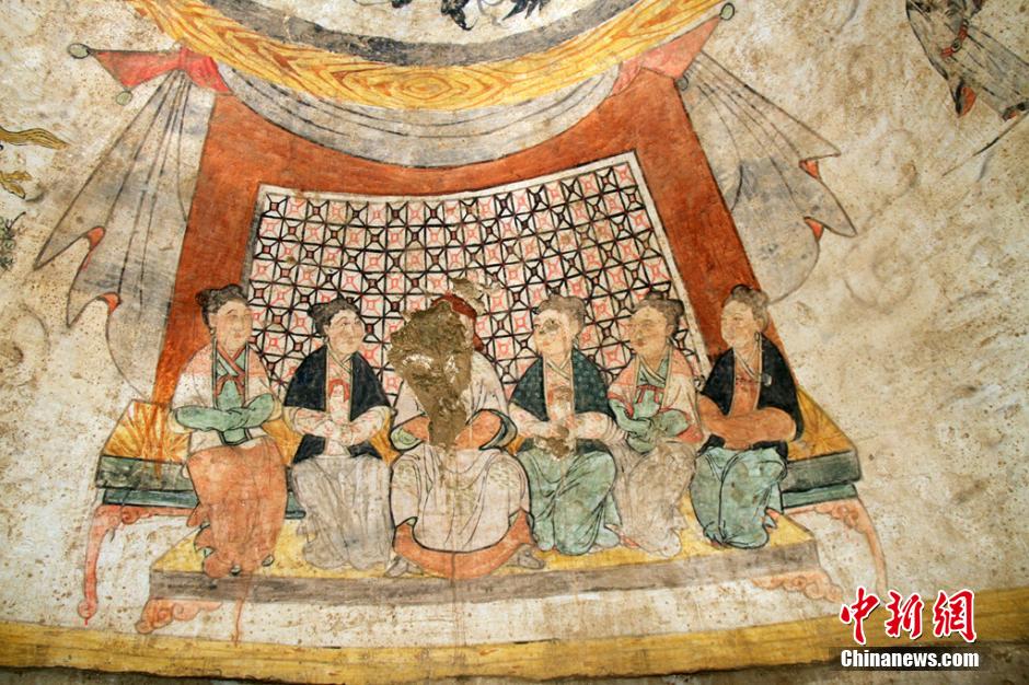 اكتشاف قبر نادر للرسوم الجدارية الملونة لأسرة يوان في شنشي