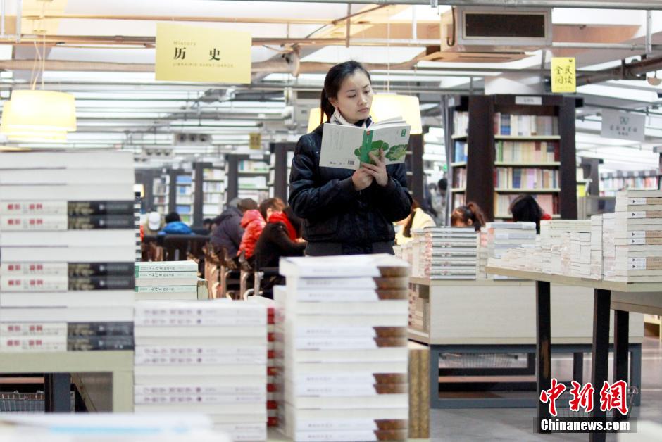 زيارة أجمل مكتبة في الصين