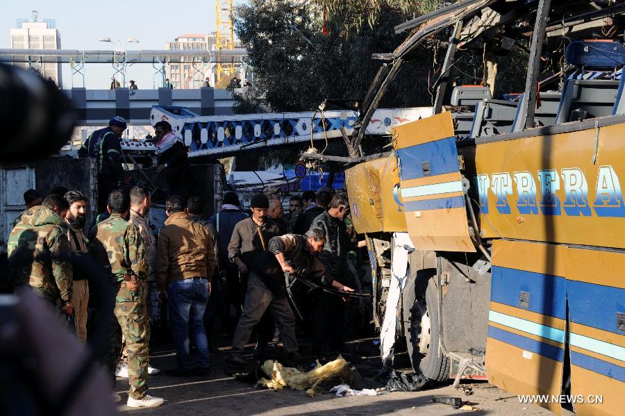 6 قتلى و19 جريحا في تفجير بعبوة ناسفة استهدف حافلة ركاب في دمشق
