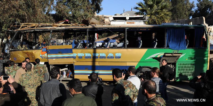 6 قتلى و19 جريحا في تفجير بعبوة ناسفة استهدف حافلة ركاب في دمشق