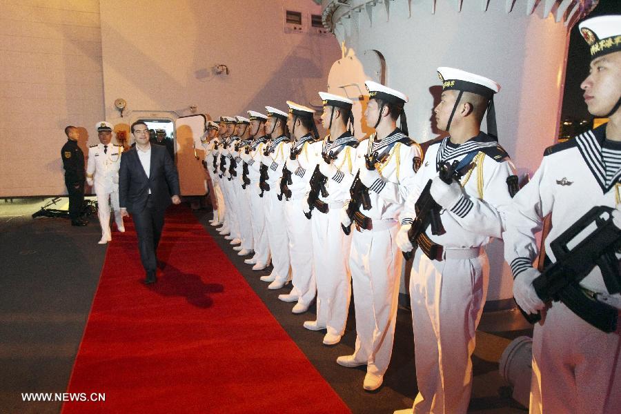 رئيس الوزراء اليوناني يشيد بالتعاون اليوناني - الصيني