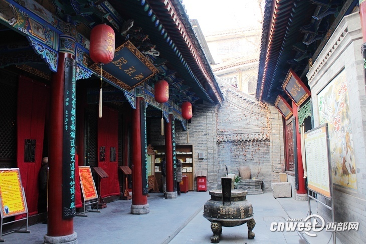 التمتع بالهدوء والصفاء في معبد شيانغ تزي في شيآن القديمة