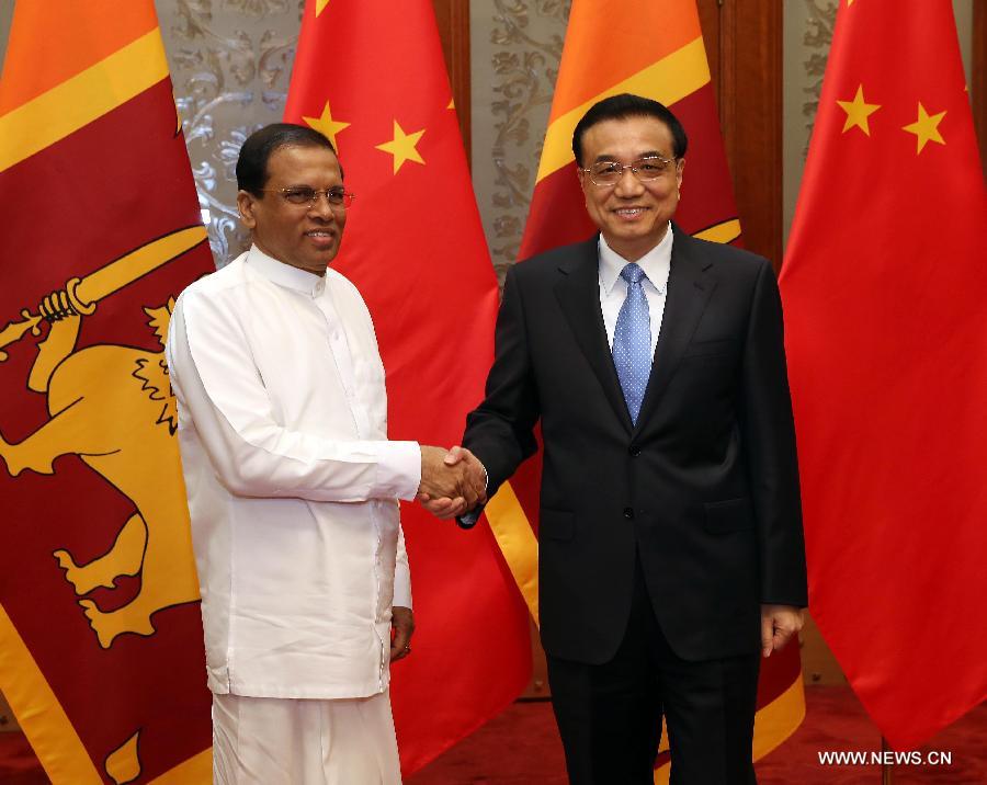 رئيس مجلس الدولة الصيني يحث سريلانكا على الحفاظ على بيئة جيدة للمستثمرين الصينيين