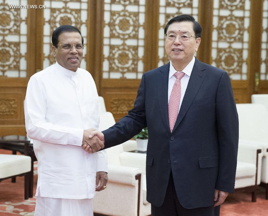 كبير المشرعين الصينيين يجتمع مع رئيس سريلانكا