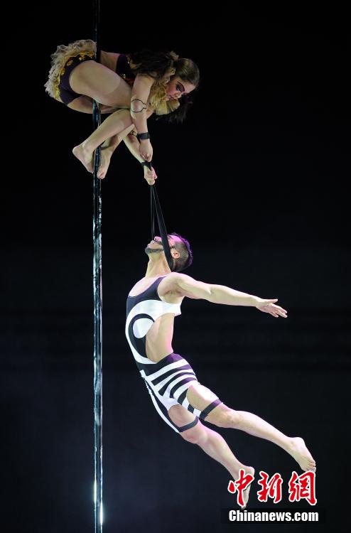 انطلاق بطولة العالم لرقص العمود لعام 2015 في بكين