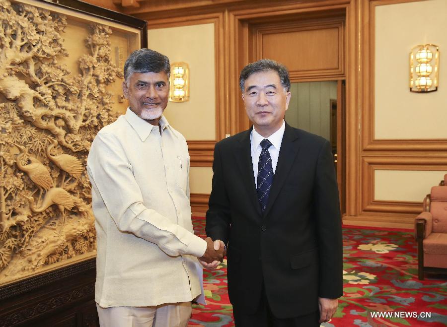 نائب رئيس مجلس الدولة: الصين تعزز الشراكة مع الهند