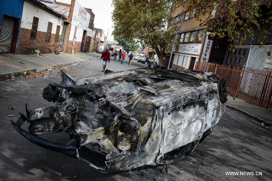 الشرطة تطلق الرصاص المطاطي مع تجدد الفوضى في جنوب افريقيا